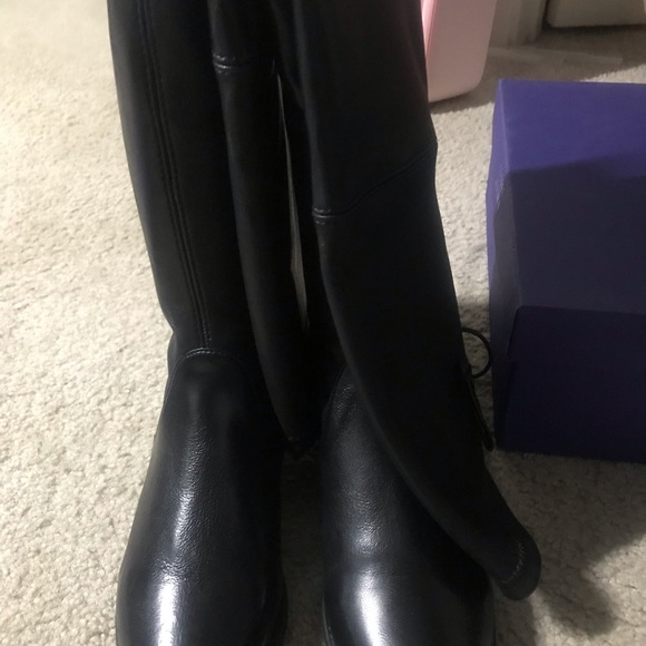 New Stuart Weitzman lowland with leather and dark color(Size: 6.5 US) - Picture 5 of 7